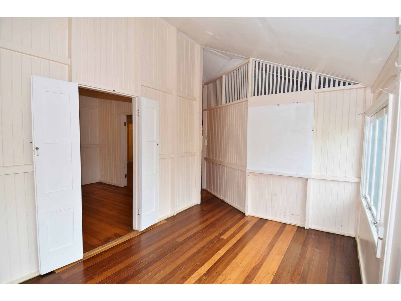 18 Plummer Street, Richmond Hill QLD 4820