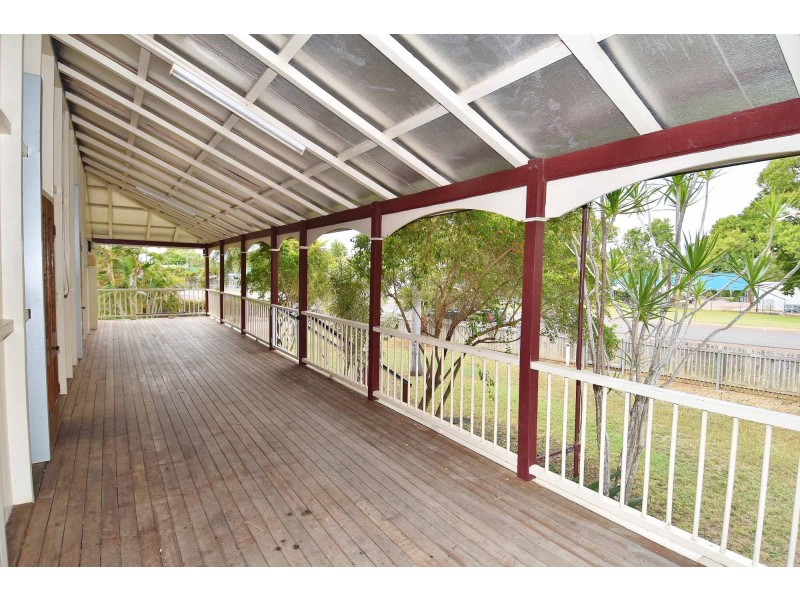 18 Plummer Street, Richmond Hill QLD 4820