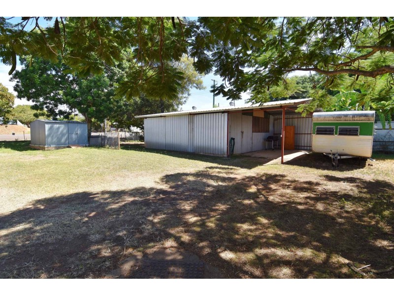 18 Plummer Street, Richmond Hill QLD 4820
