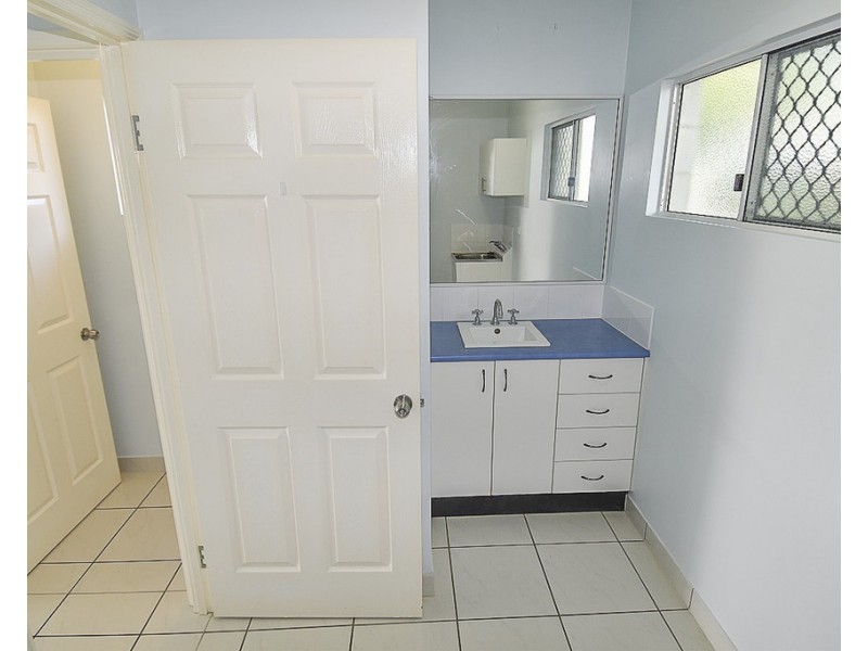 33a Plant Street, Richmond Hill QLD 4820