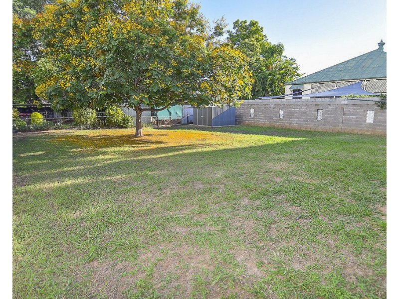 33a Plant Street, Richmond Hill QLD 4820