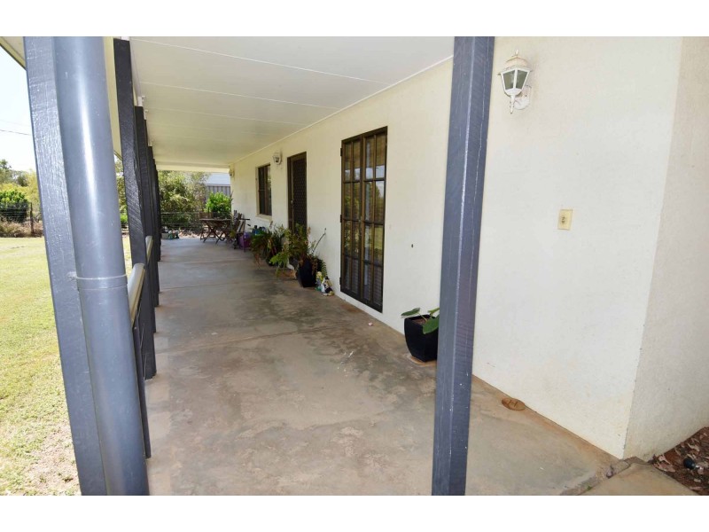 28 KIRKBRIDE STREET, Mosman Park QLD 4820