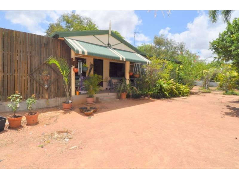 35A Allen Street, Charters Towers QLD 4820