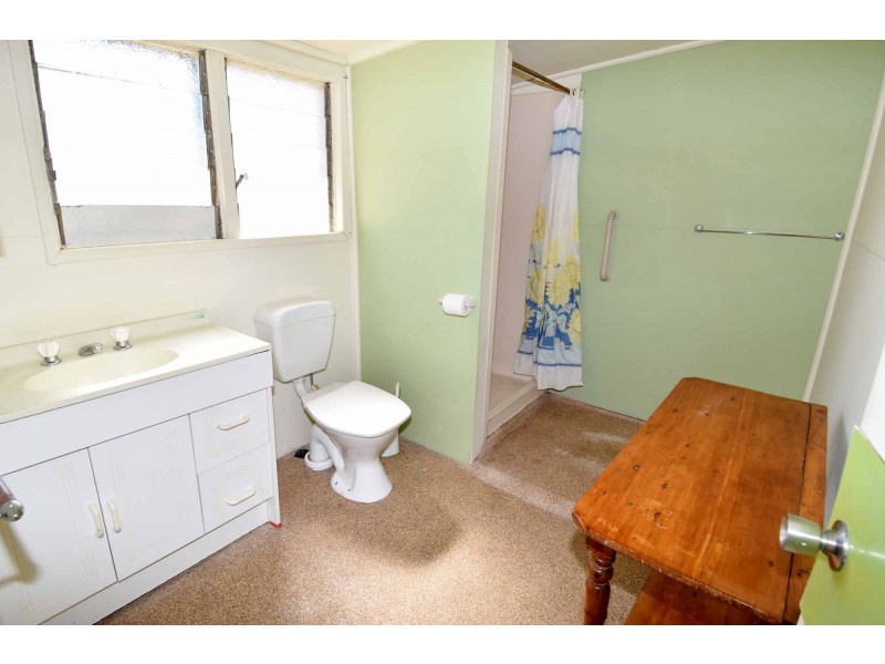 7 DUNDEE STREET, Queenton QLD 4820