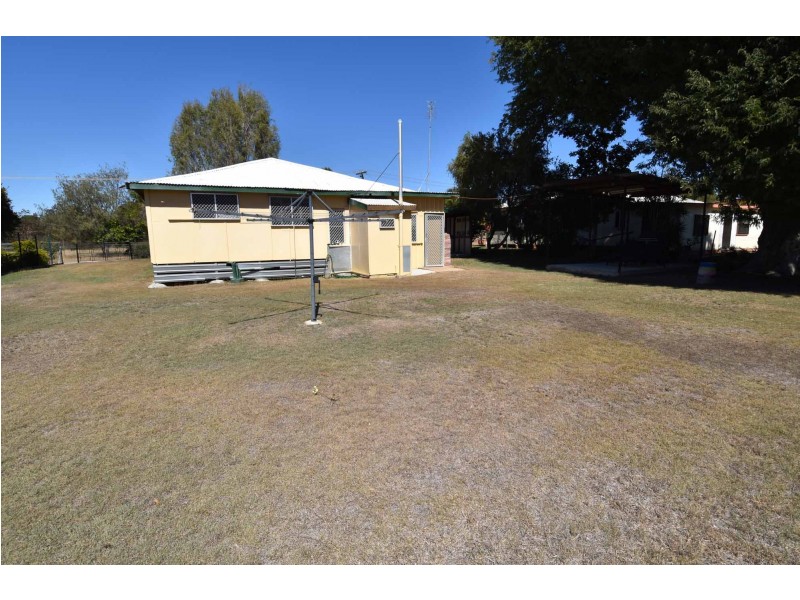 7 DUNDEE STREET, Queenton QLD 4820