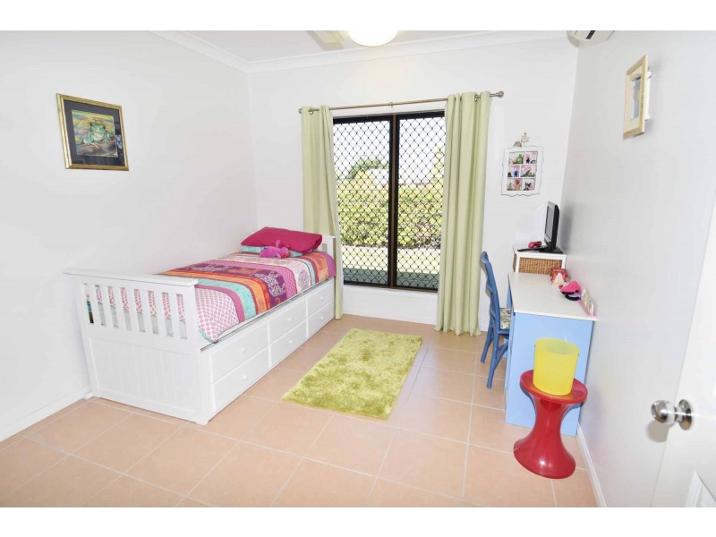 17 PHILLIPSON ROAD, Millchester QLD 4820