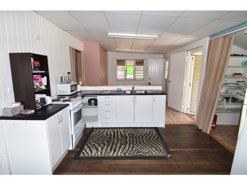 26 Hackett Terrace, Richmond Hill QLD 4820