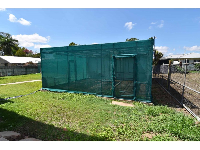 9 CHURCHILL STREET, Richmond Hill QLD 4820