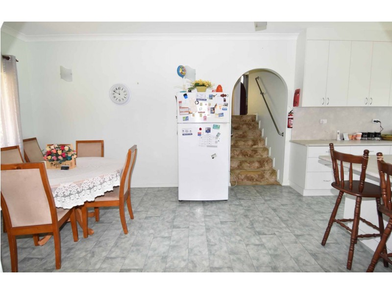 9 CHURCHILL STREET, Richmond Hill QLD 4820