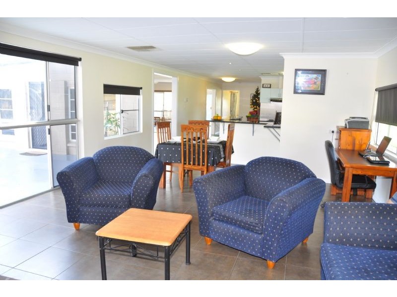 6 Browns Lane, Charters Towers QLD 4820