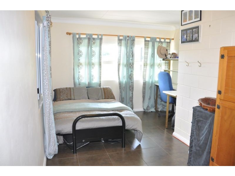 6 Browns Lane, Charters Towers QLD 4820
