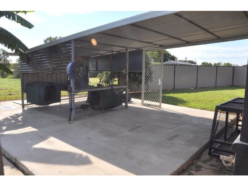 6 Browns Lane, Charters Towers QLD 4820