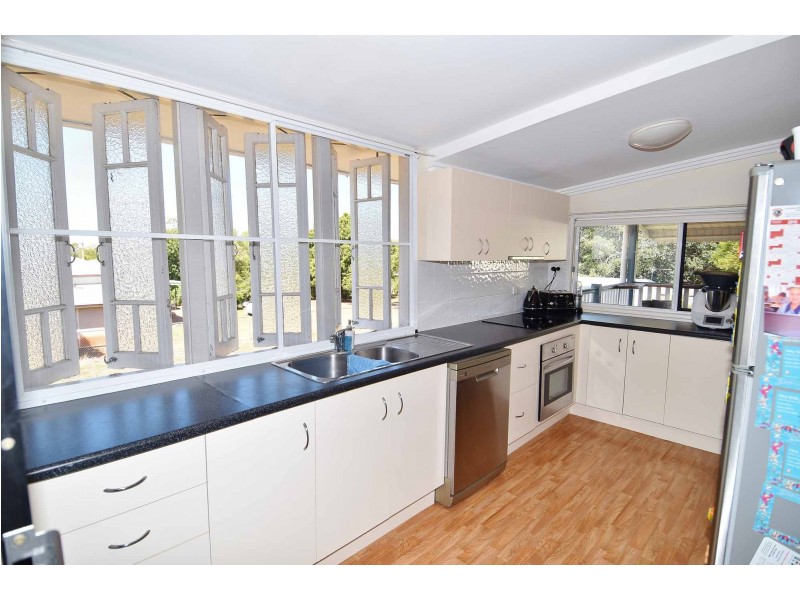 69 Plant Street, Richmond Hill QLD 4820