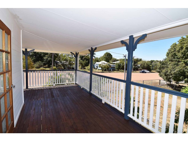 69 Plant Street, Richmond Hill QLD 4820