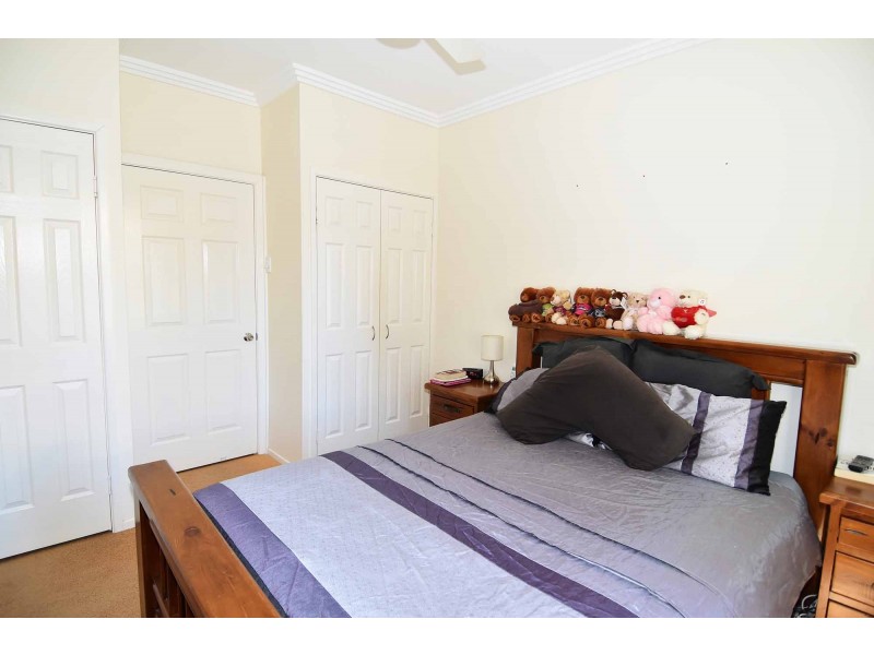 69 Plant Street, Richmond Hill QLD 4820