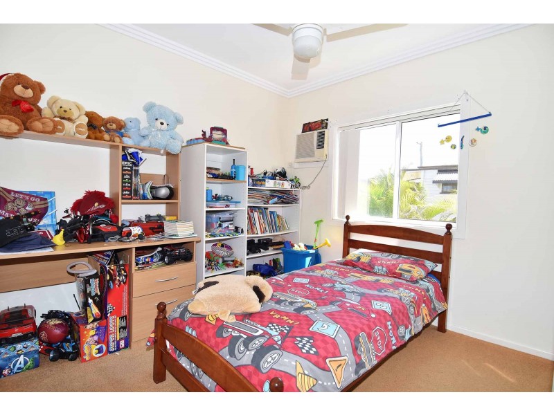 69 Plant Street, Richmond Hill QLD 4820