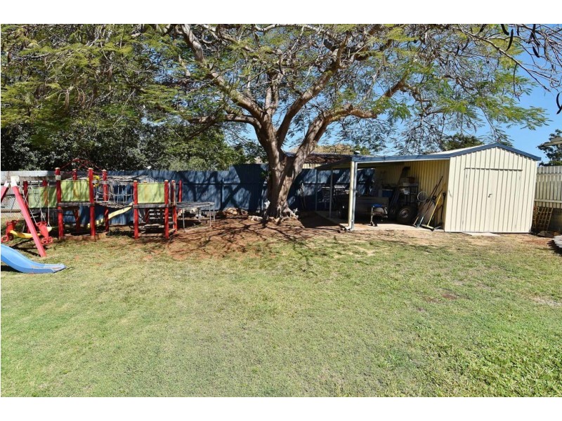 69 Plant Street, Richmond Hill QLD 4820
