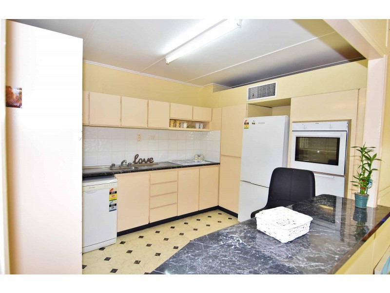 35 Vulture Street, Charters Towers QLD 4820
