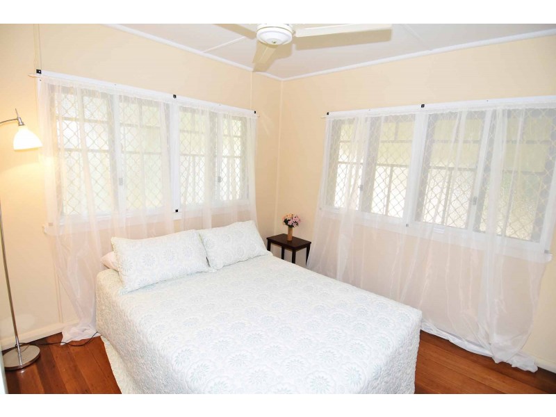 35 Vulture Street, Charters Towers QLD 4820