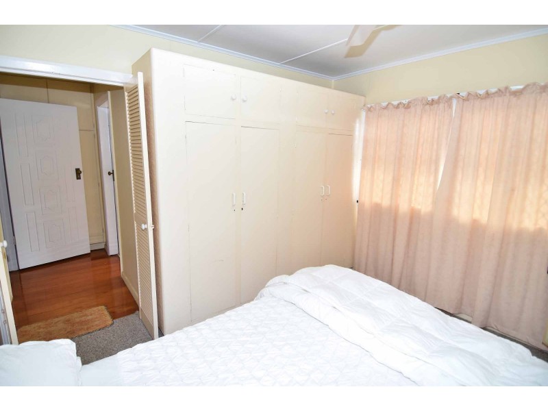 35 Vulture Street, Charters Towers QLD 4820