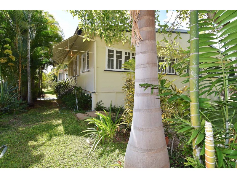 35 Vulture Street, Charters Towers QLD 4820