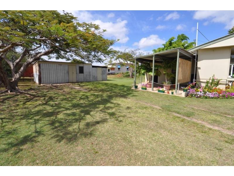 8 New Queen Road, Charters Towers QLD 4820