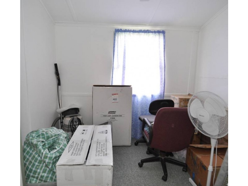 8 New Queen Road, Charters Towers QLD 4820