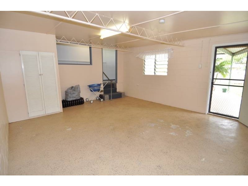 8 New Queen Road, Charters Towers QLD 4820