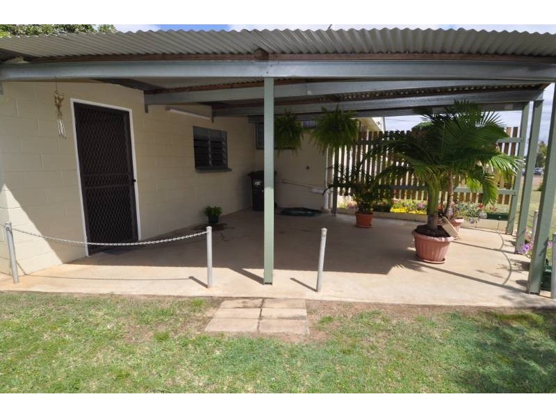 8 New Queen Road, Charters Towers QLD 4820