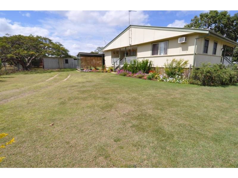 8 New Queen Road, Charters Towers QLD 4820