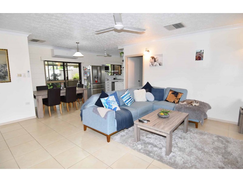 4 MACPHERSON STREET, Richmond Hill QLD 4820
