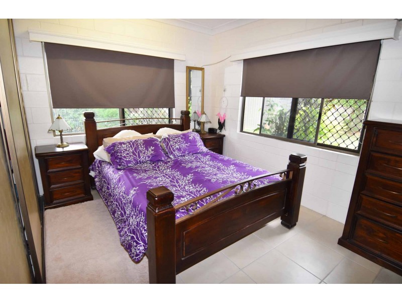 4 MACPHERSON STREET, Richmond Hill QLD 4820