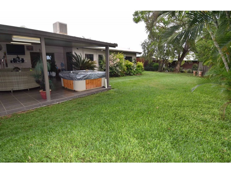 4 MACPHERSON STREET, Richmond Hill QLD 4820