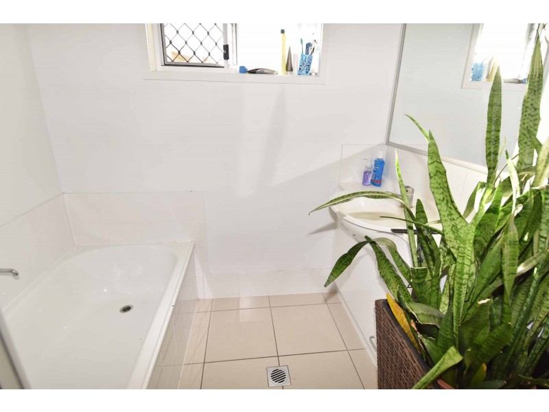 37 MILLCHESTER ROAD, Queenton QLD 4820