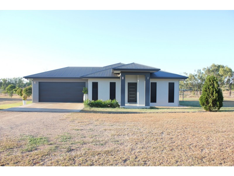 12 BROCKLAN CLOSE, Millchester QLD 4820