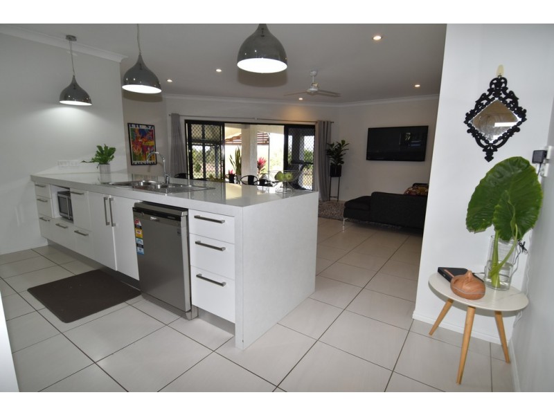 12 BROCKLAN CLOSE, Millchester QLD 4820