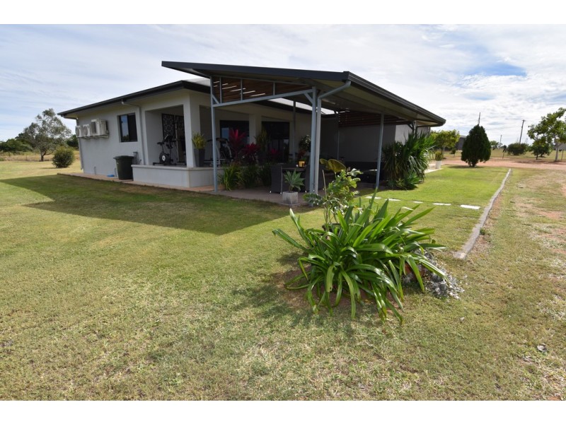 12 BROCKLAN CLOSE, Millchester QLD 4820
