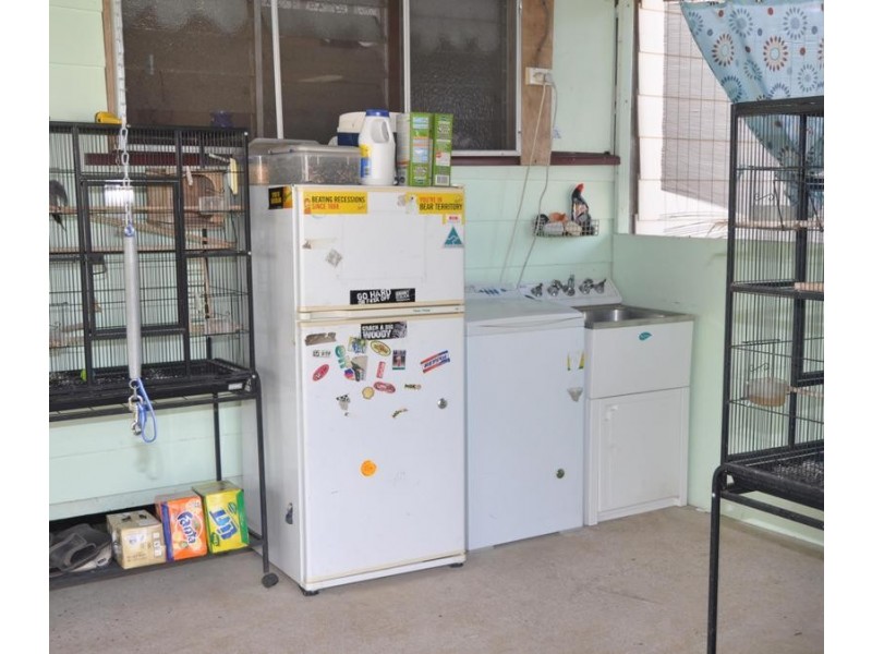6 Moores Street, Charters Towers QLD 4820