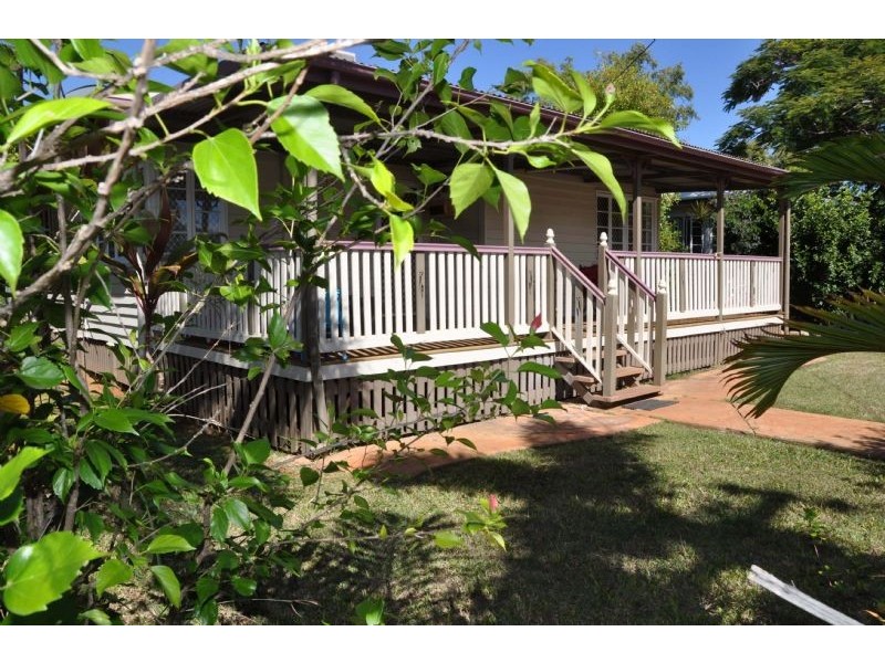 97 Hackett Terrace, Richmond Hill QLD 4820