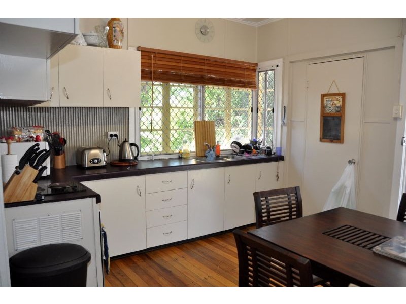 97 Hackett Terrace, Richmond Hill QLD 4820