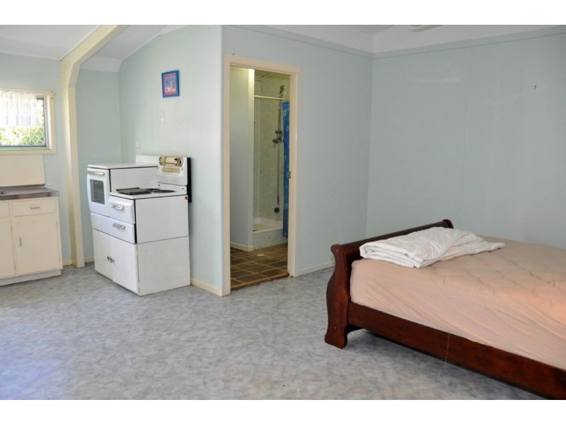 97 Hackett Terrace, Richmond Hill QLD 4820