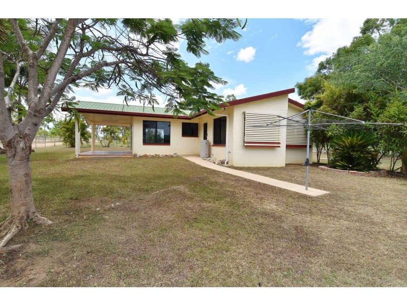 207 Wellington Road, Southern Cross QLD 4820