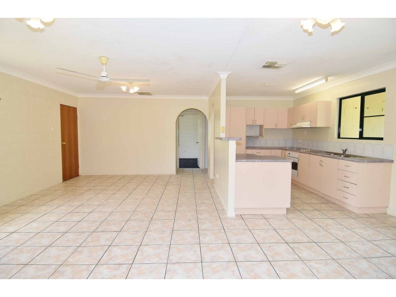 207 Wellington Road, Southern Cross QLD 4820