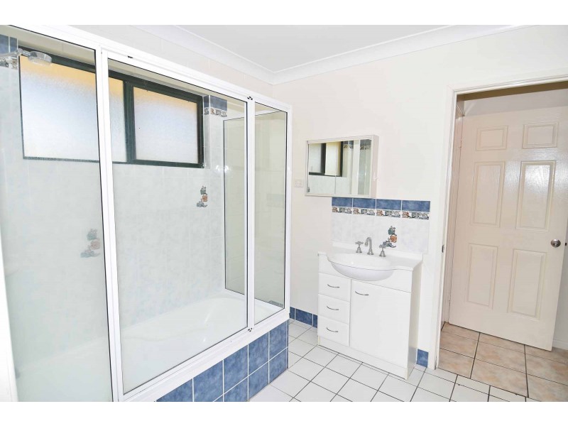 207 Wellington Road, Southern Cross QLD 4820