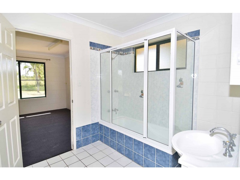 207 Wellington Road, Southern Cross QLD 4820