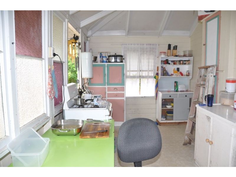 30 Ryan Street, Charters Towers City QLD 4820