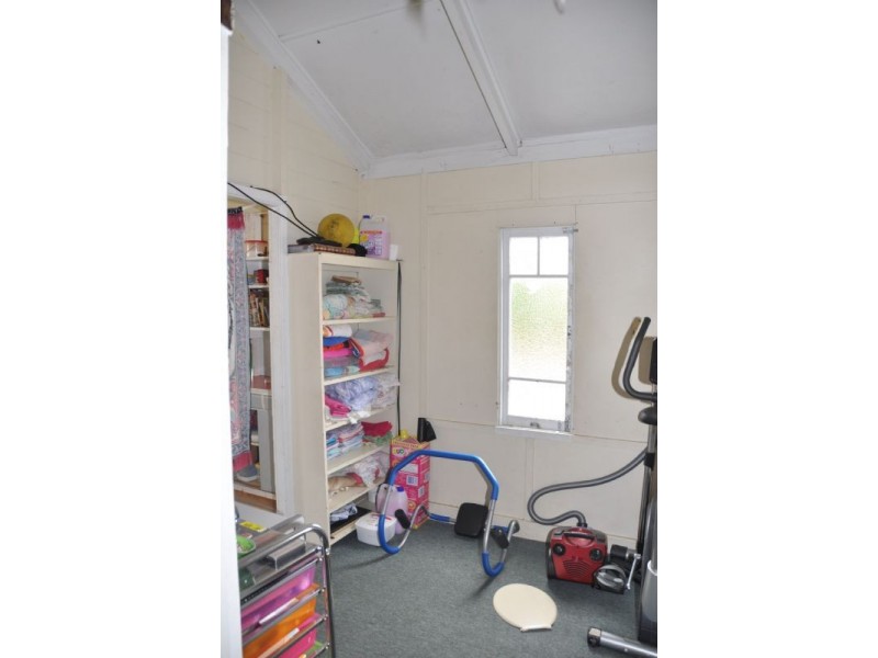 30 Ryan Street, Charters Towers City QLD 4820