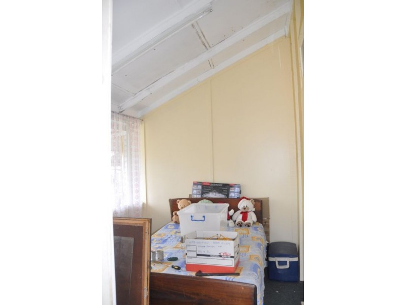 30 Ryan Street, Charters Towers City QLD 4820