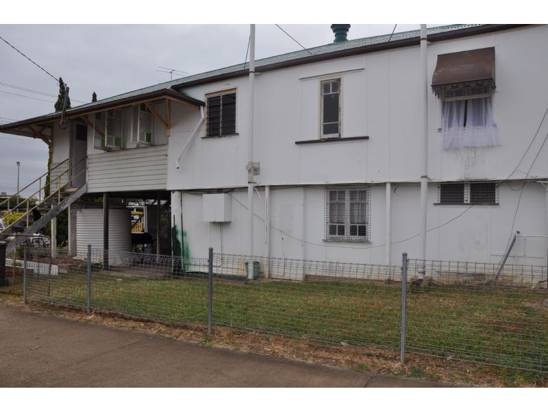 30 Ryan Street, Charters Towers City QLD 4820