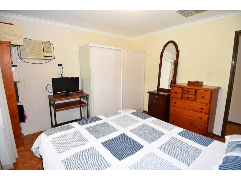45 Cambridge Street, Charters Towers QLD 4820